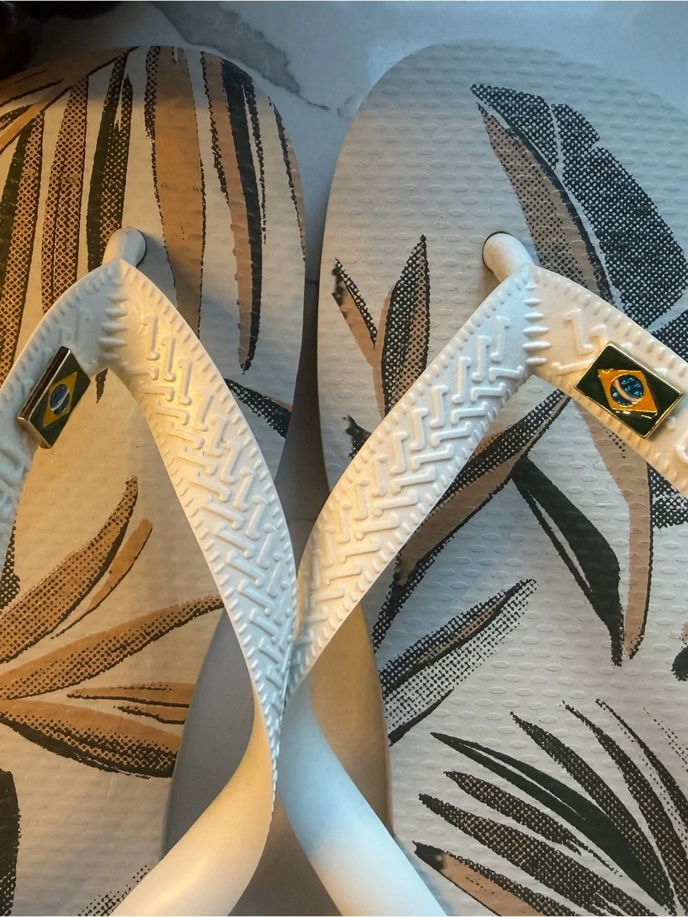 Havaianas Brazil Tropical Print Flip Flops – Size 6/7 – Excellent Condition 🌴🇧🇷